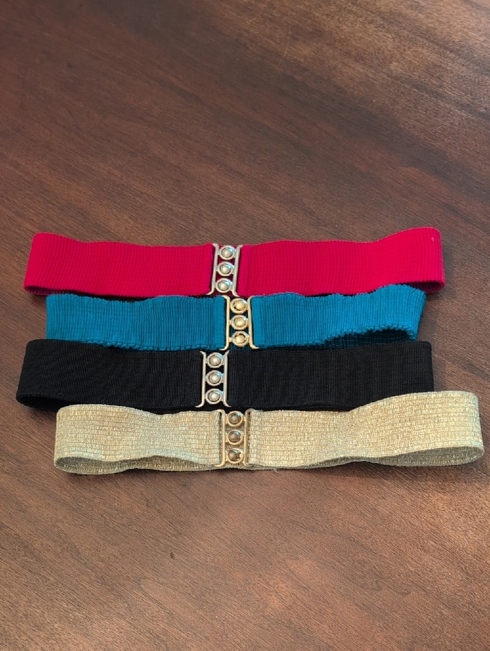 Set Of 4 Women's  Vintage Elastic Belts- Red, Teal, Black, Gold